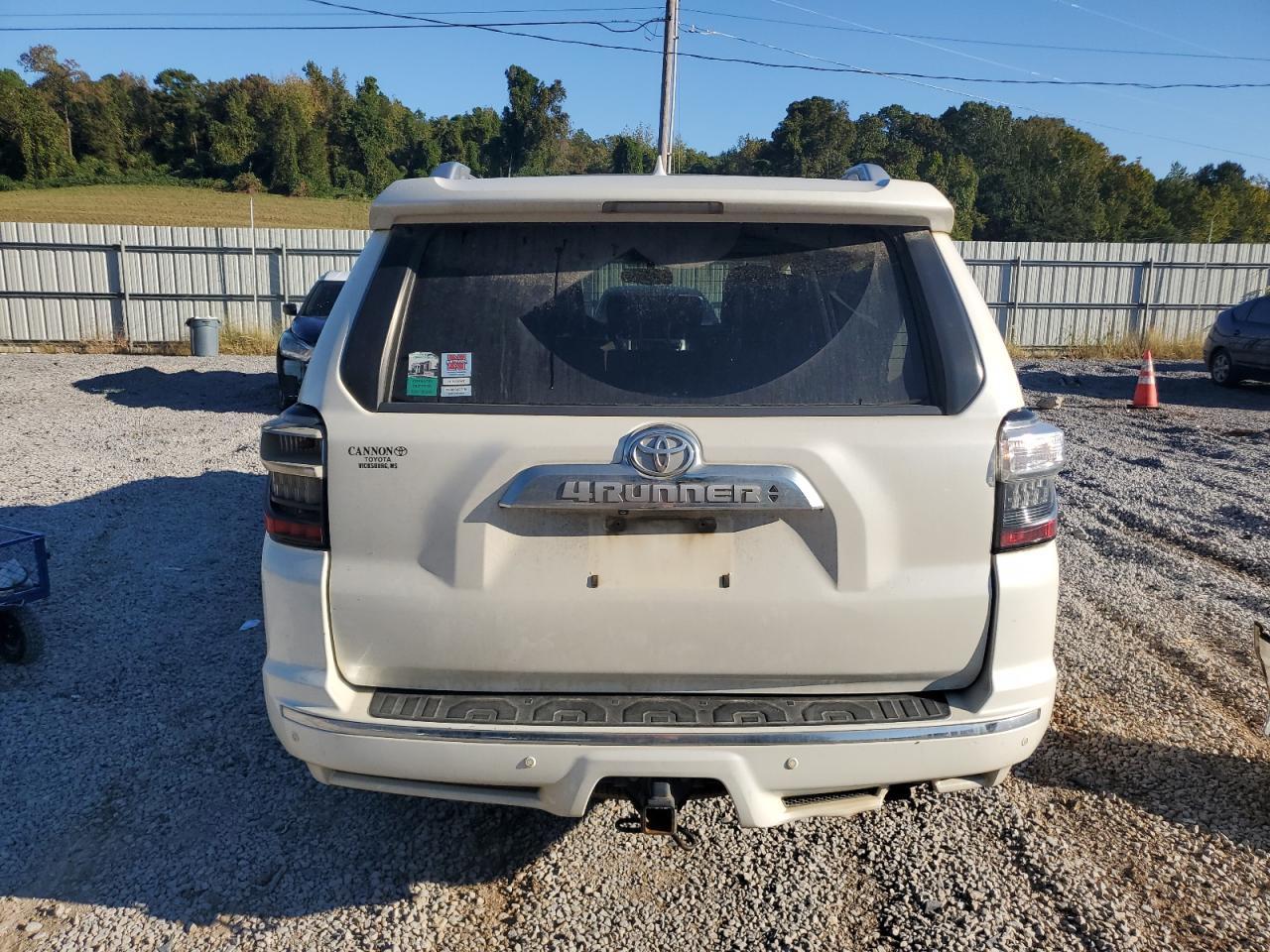 2015 Toyota 4Runner Sr5 - Image 6