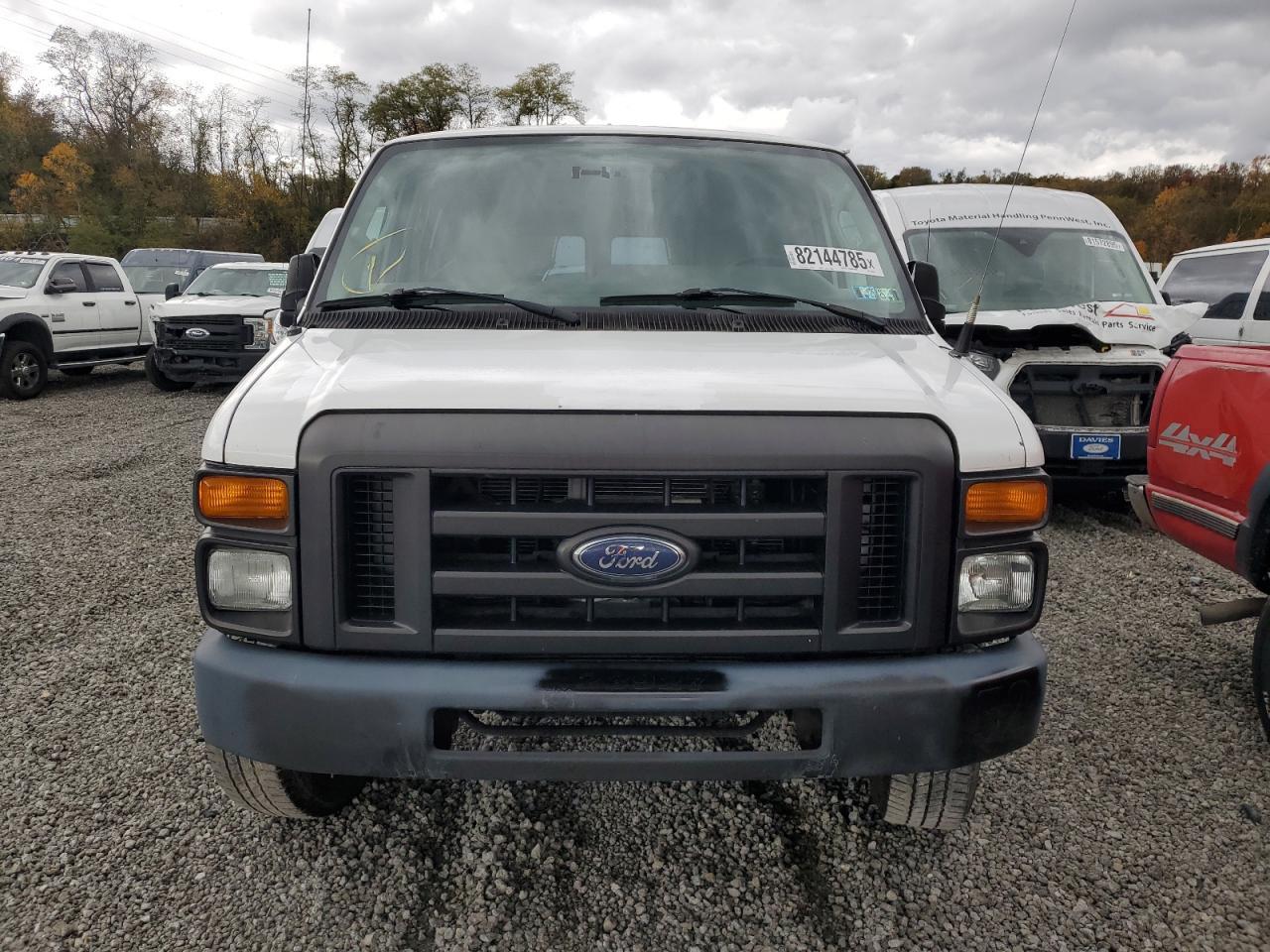 2012 Ford Econoline E250 Van - Image 5
