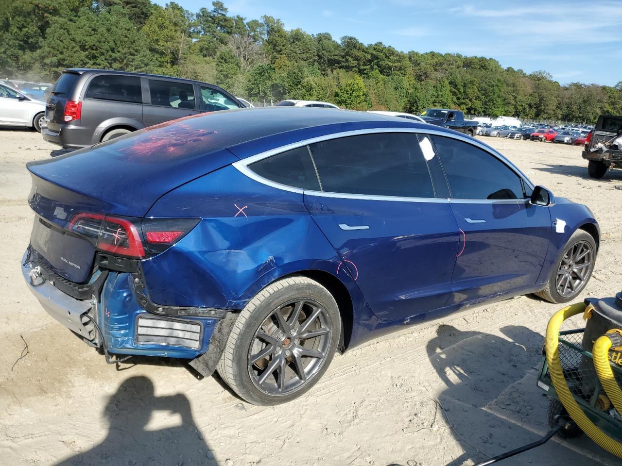 2019 Tesla Model 3 - Фото 3