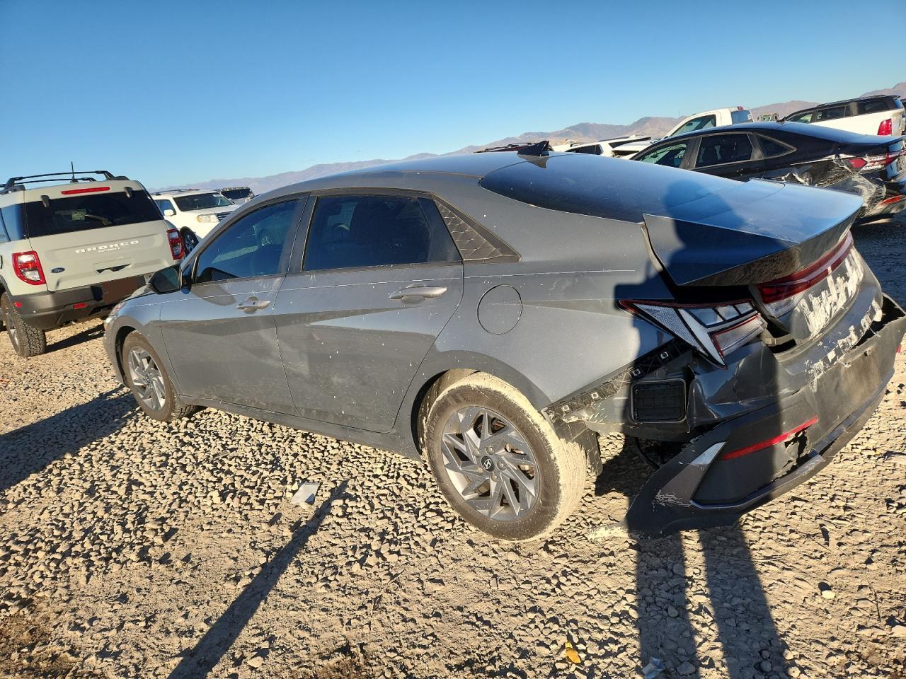 2024 Hyundai Elantra Blue - Фото 2