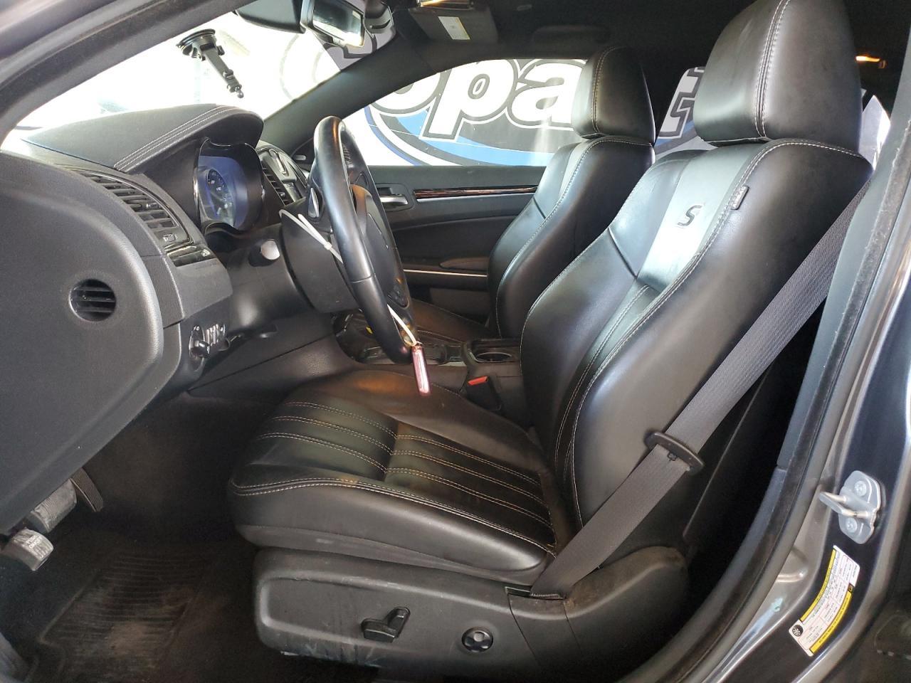 2018 Chrysler 300 S - Image 7