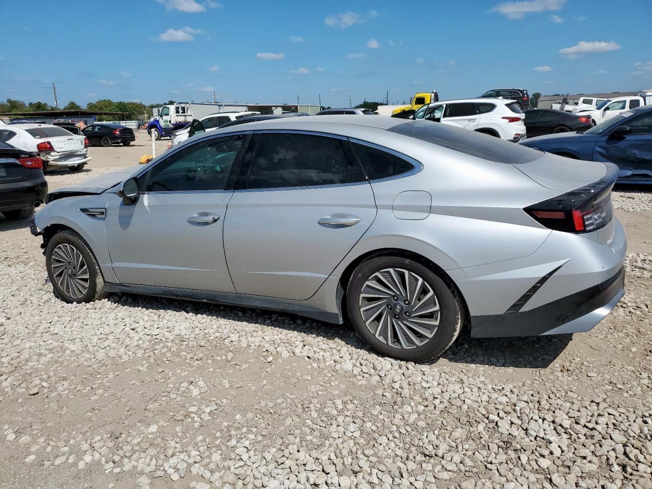 2025 Hyundai Sonata Hybrid - Фото 2