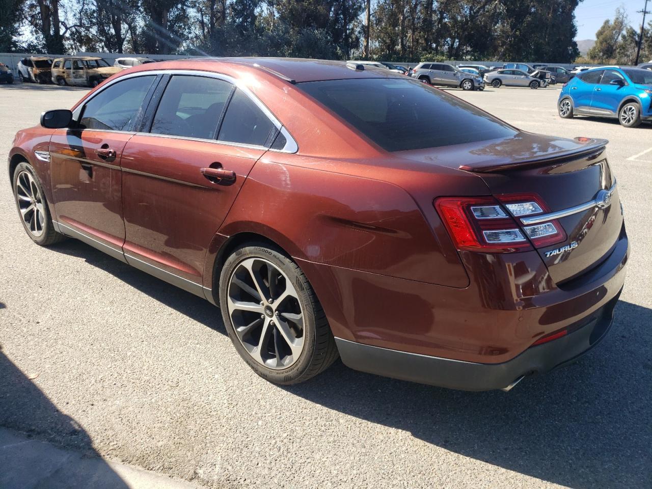 2015 Ford Taurus Sel - Image 2