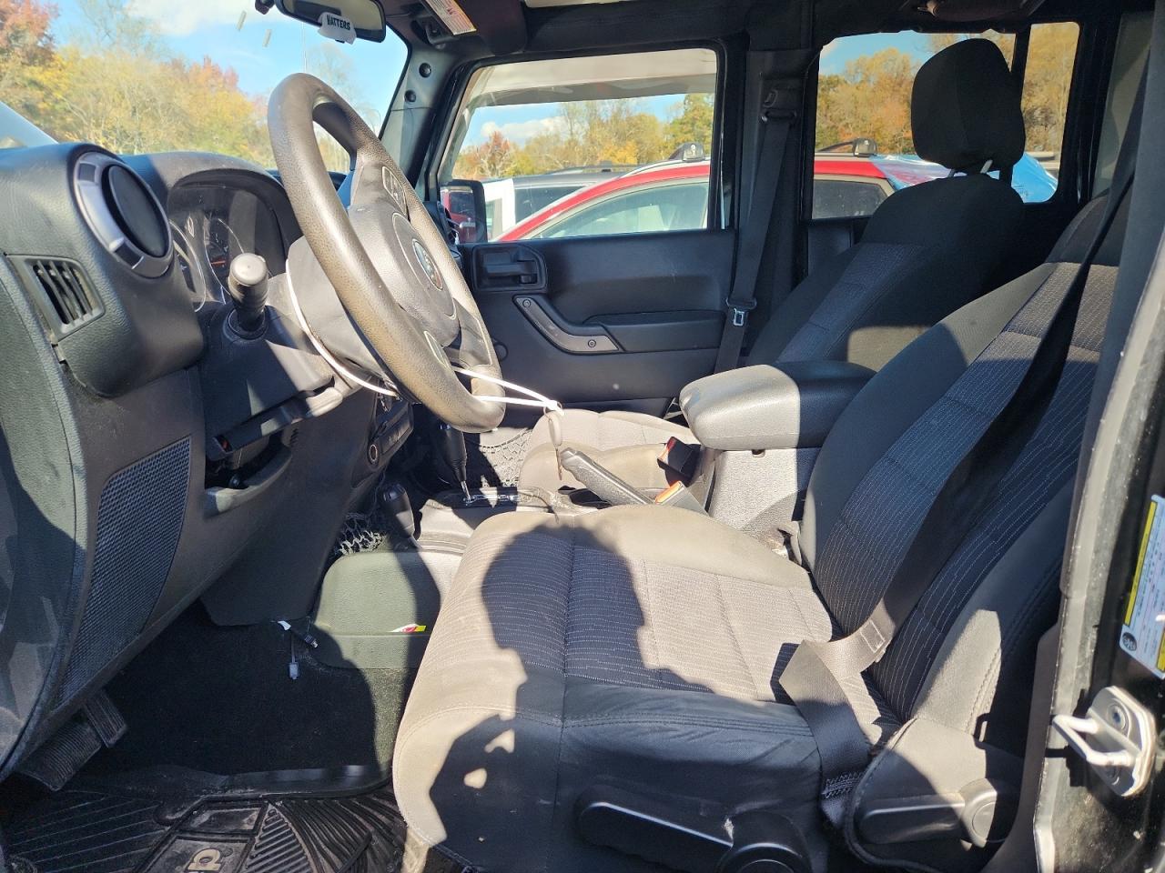 2012 Jeep Wrangler Unlimited Sport - Фото 7