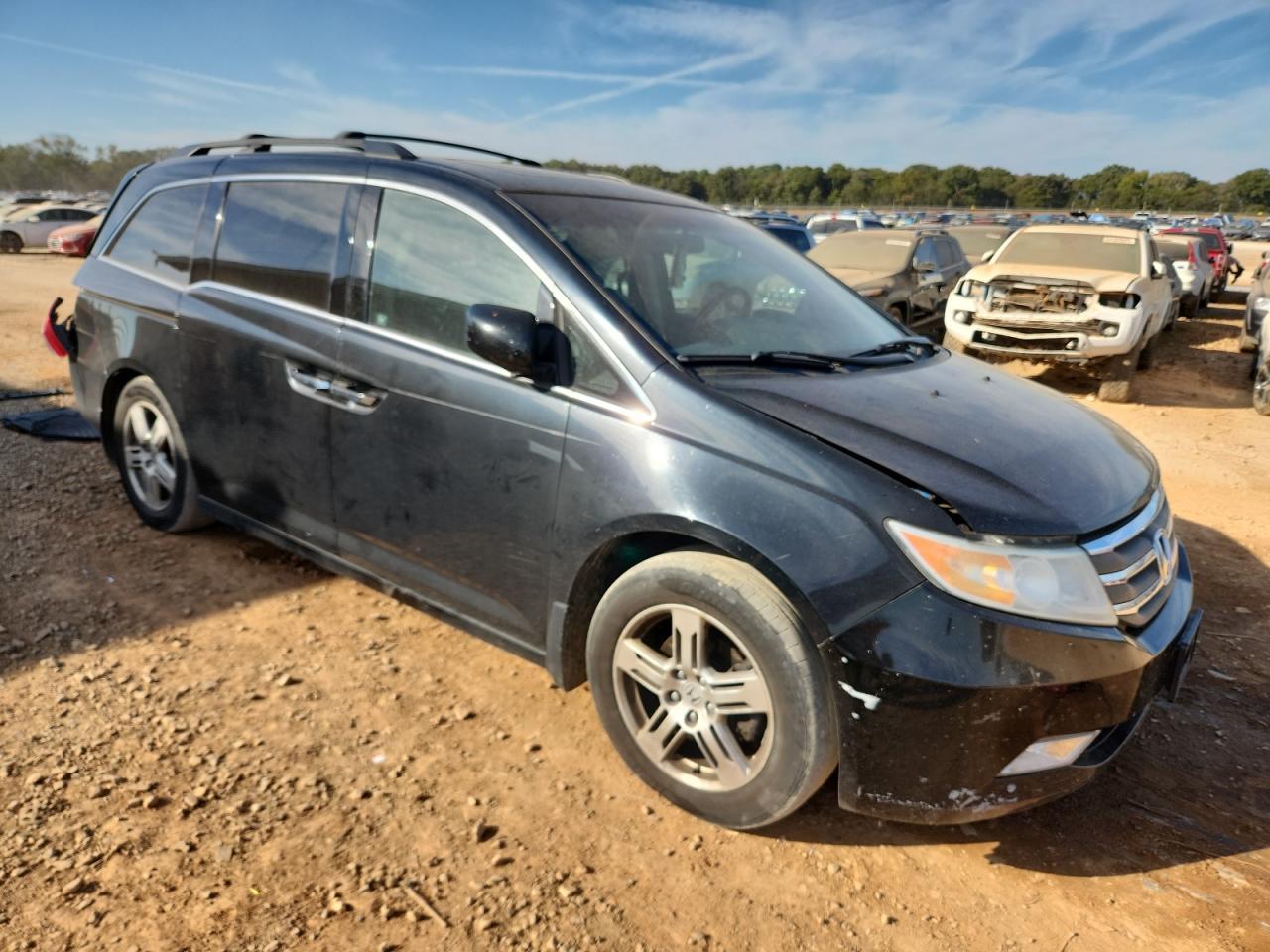 2012 Honda Odyssey Touring - Image 4