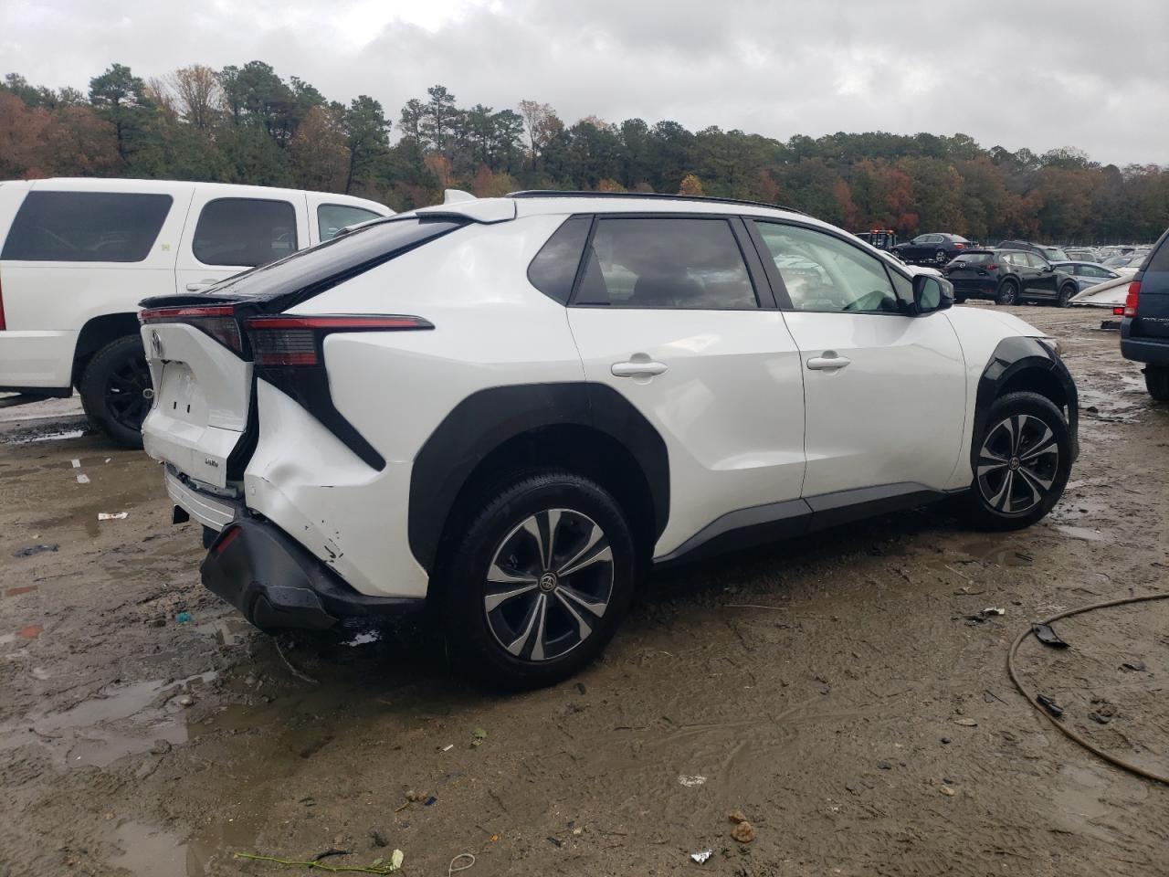 2025 Toyota Bz4X Xle - Image 3