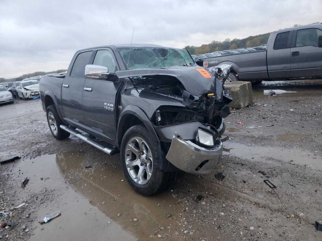 2018 Ram 1500 Laramie - Image 4