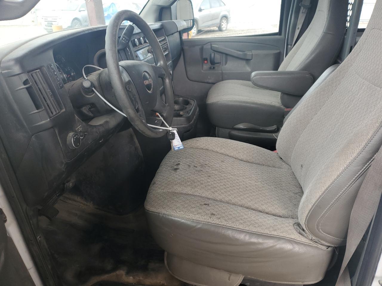 2017 GMC Savana Delivery Van - Фото 7