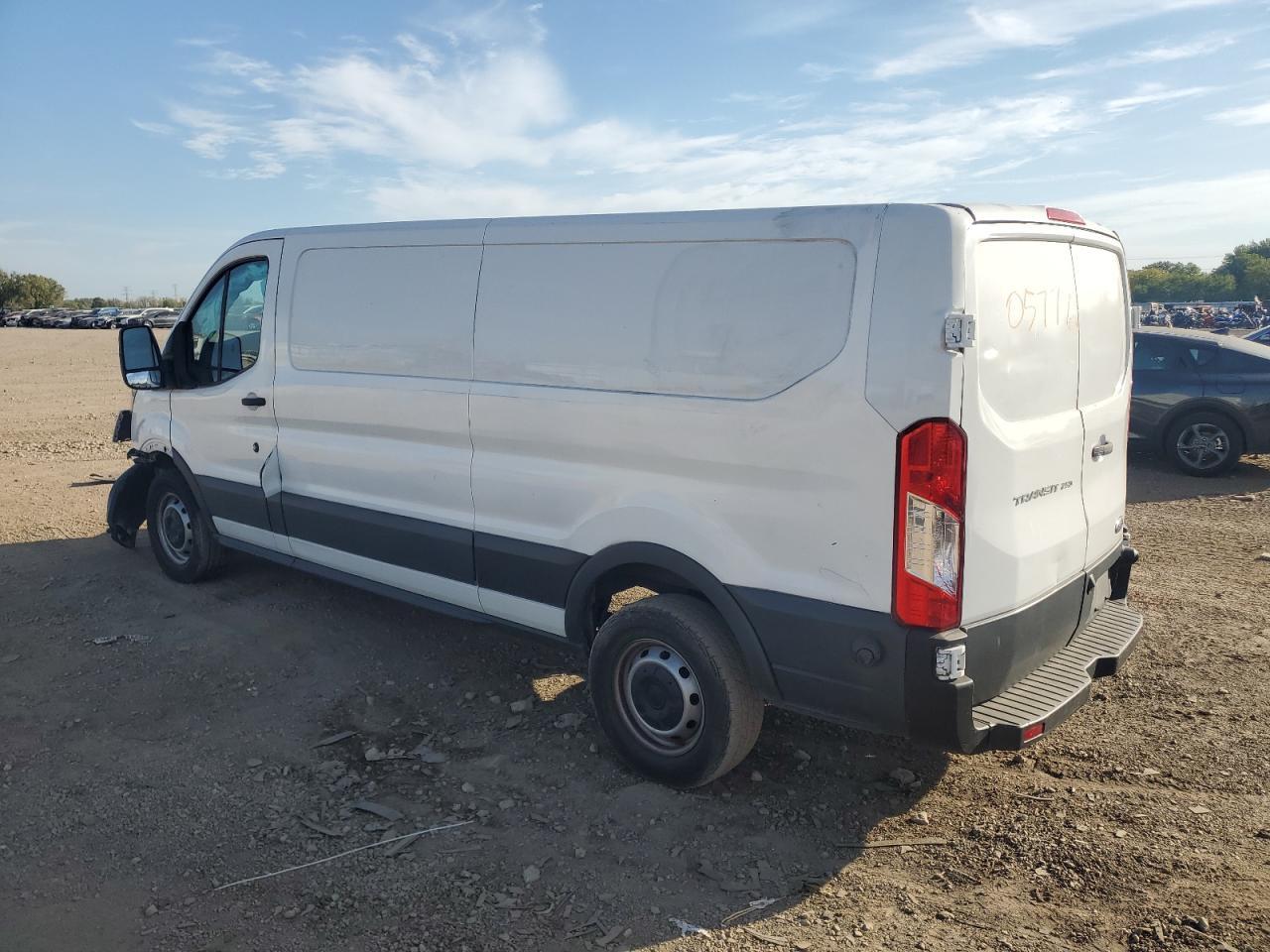 2017 Ford Transit T-250 - Фото 2