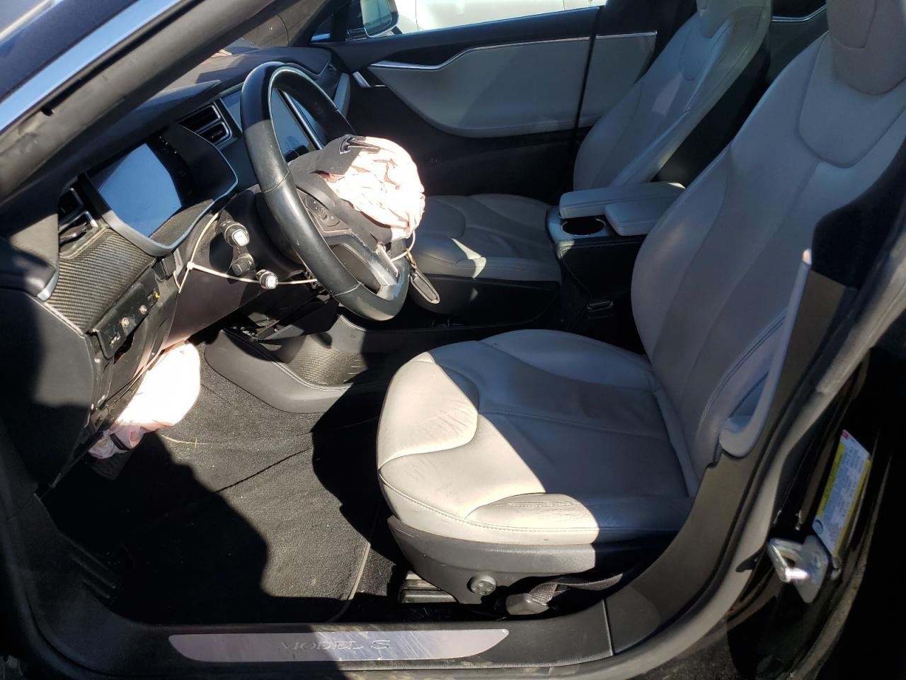 2015 Tesla Model S 85D - Image 7