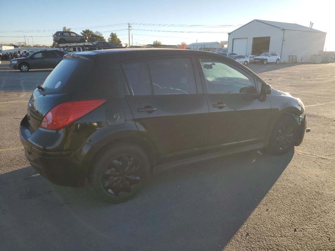 2009 Nissan Versa S - Image 3