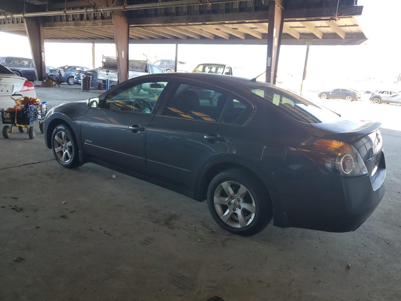 2009 Nissan Altima Hybrid - Image 2