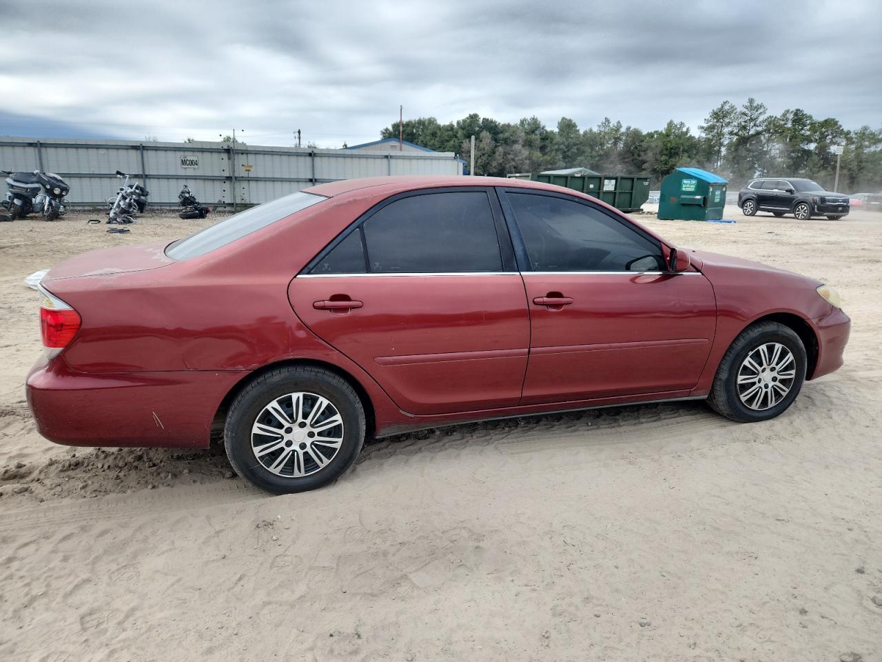 2005 Toyota Camry Le - Image 3