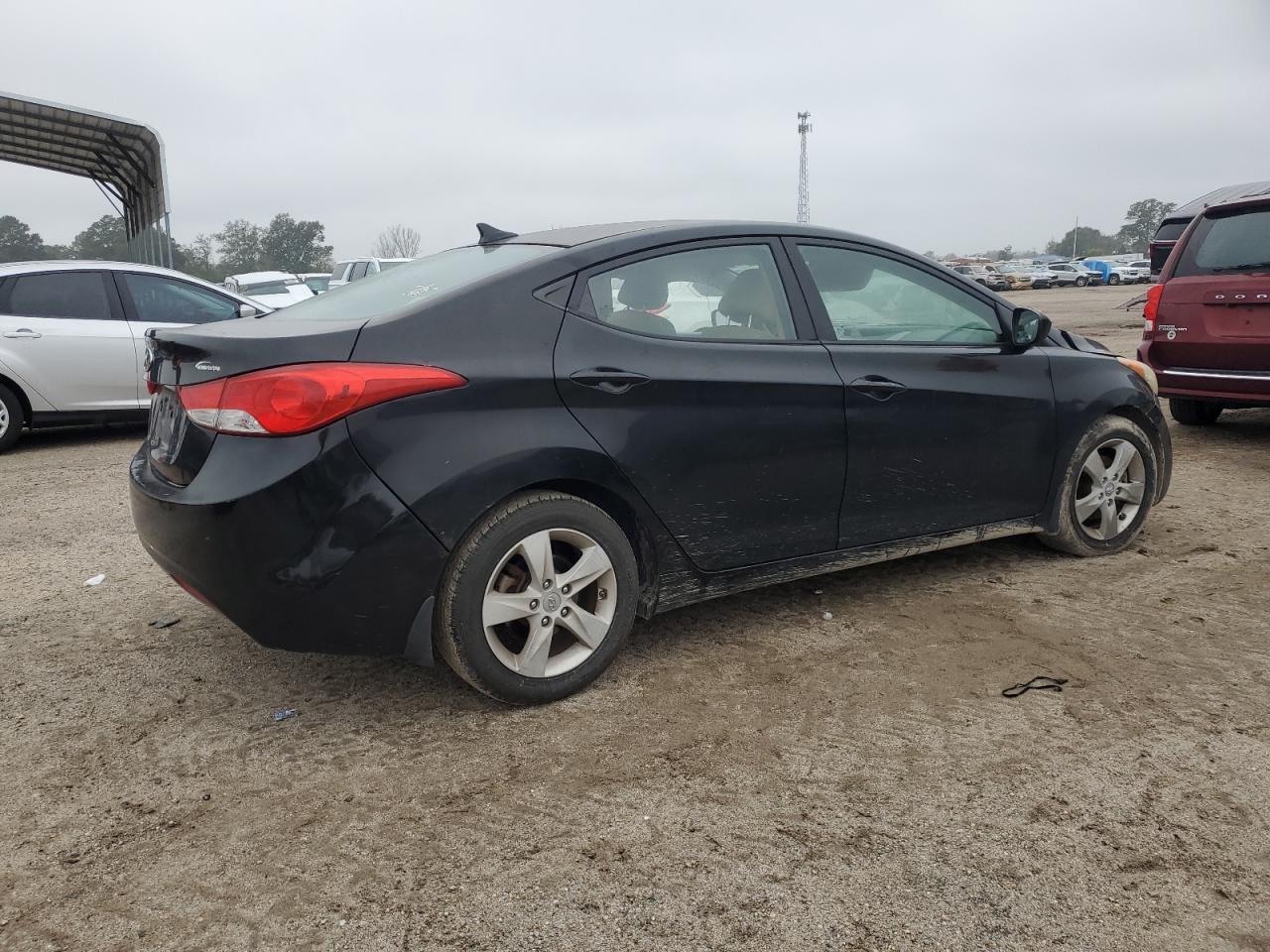 2013 Hyundai Elantra Gls - Image 3