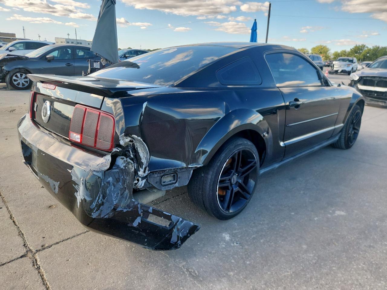 2008 Ford Mustang - Фото 3