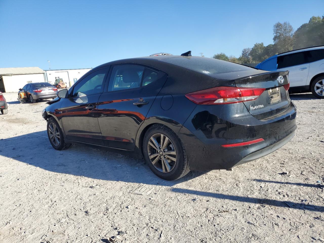 2018 Hyundai Elantra Sel - Фото 2