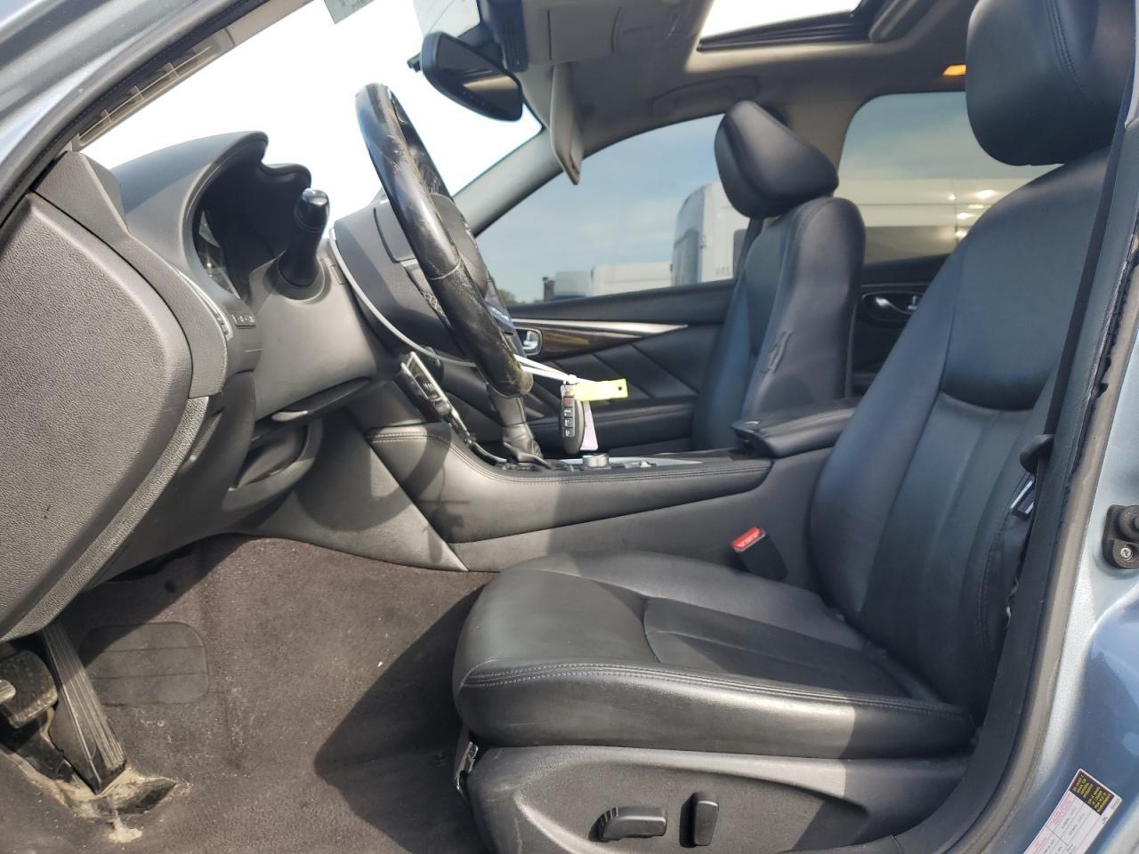 2018 Infiniti Q50 Luxe - Image 7