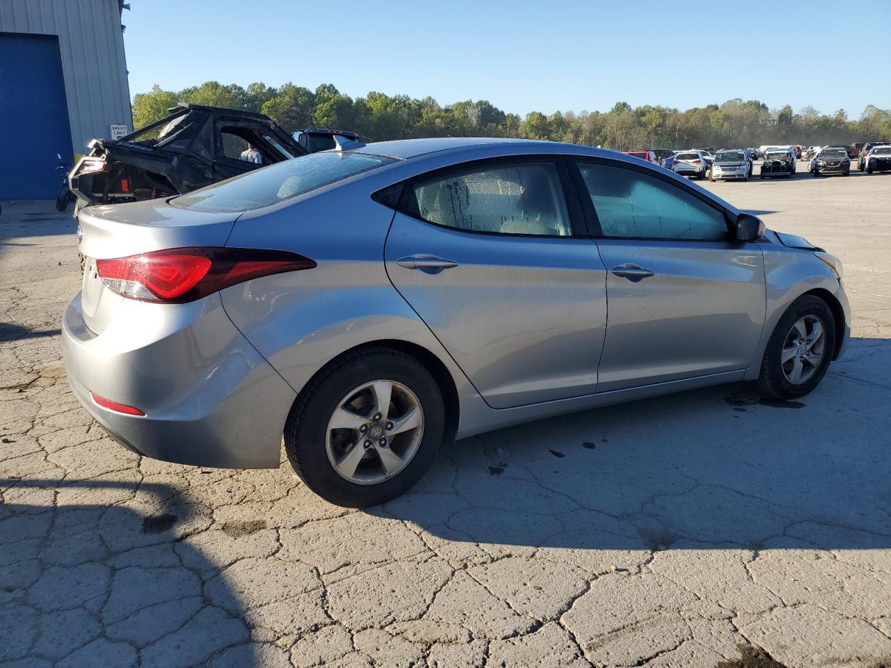 2015 Hyundai Elantra Se - Image 3