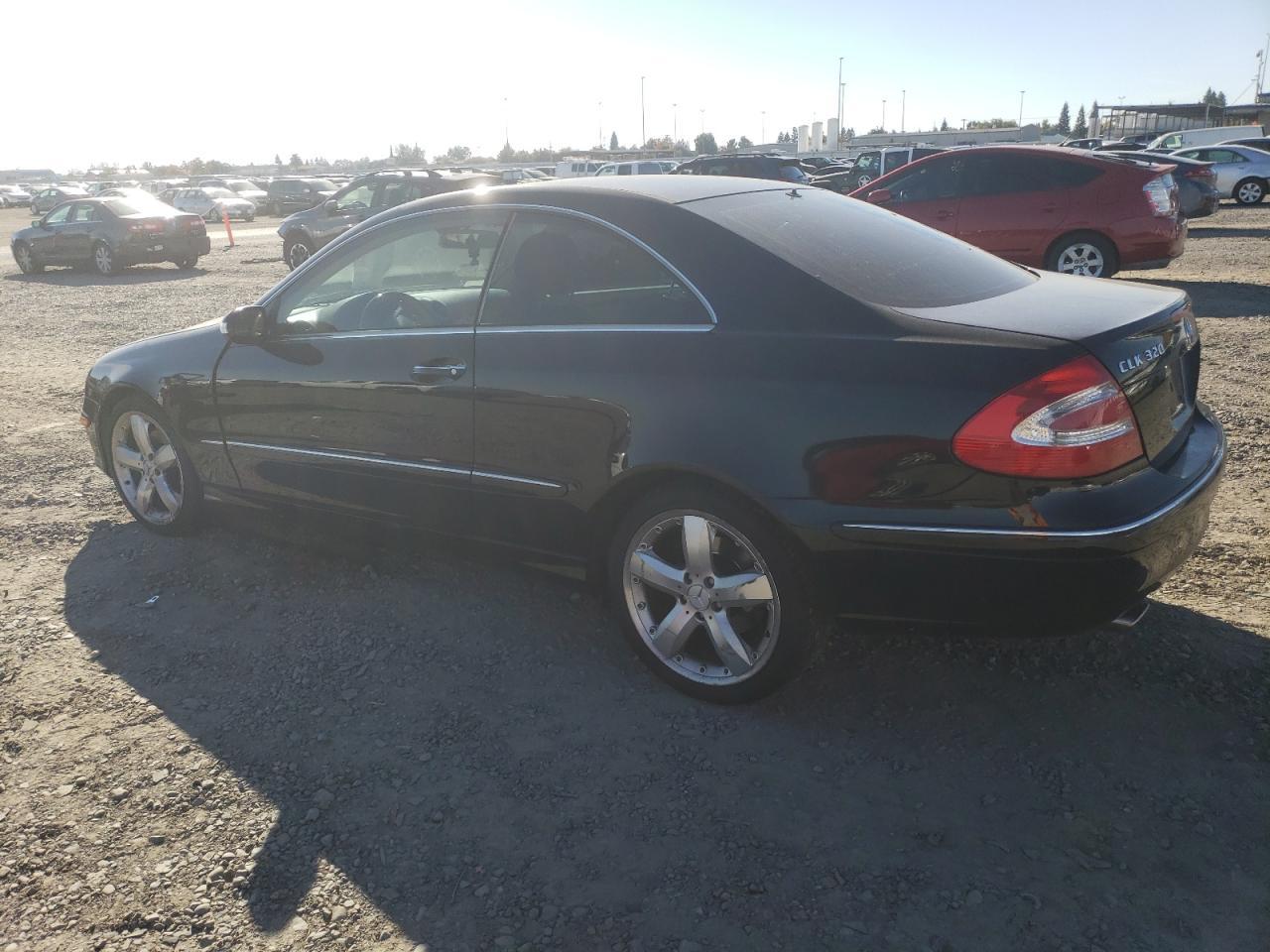 2005 Mercedes-Benz Clk 320C - Image 2