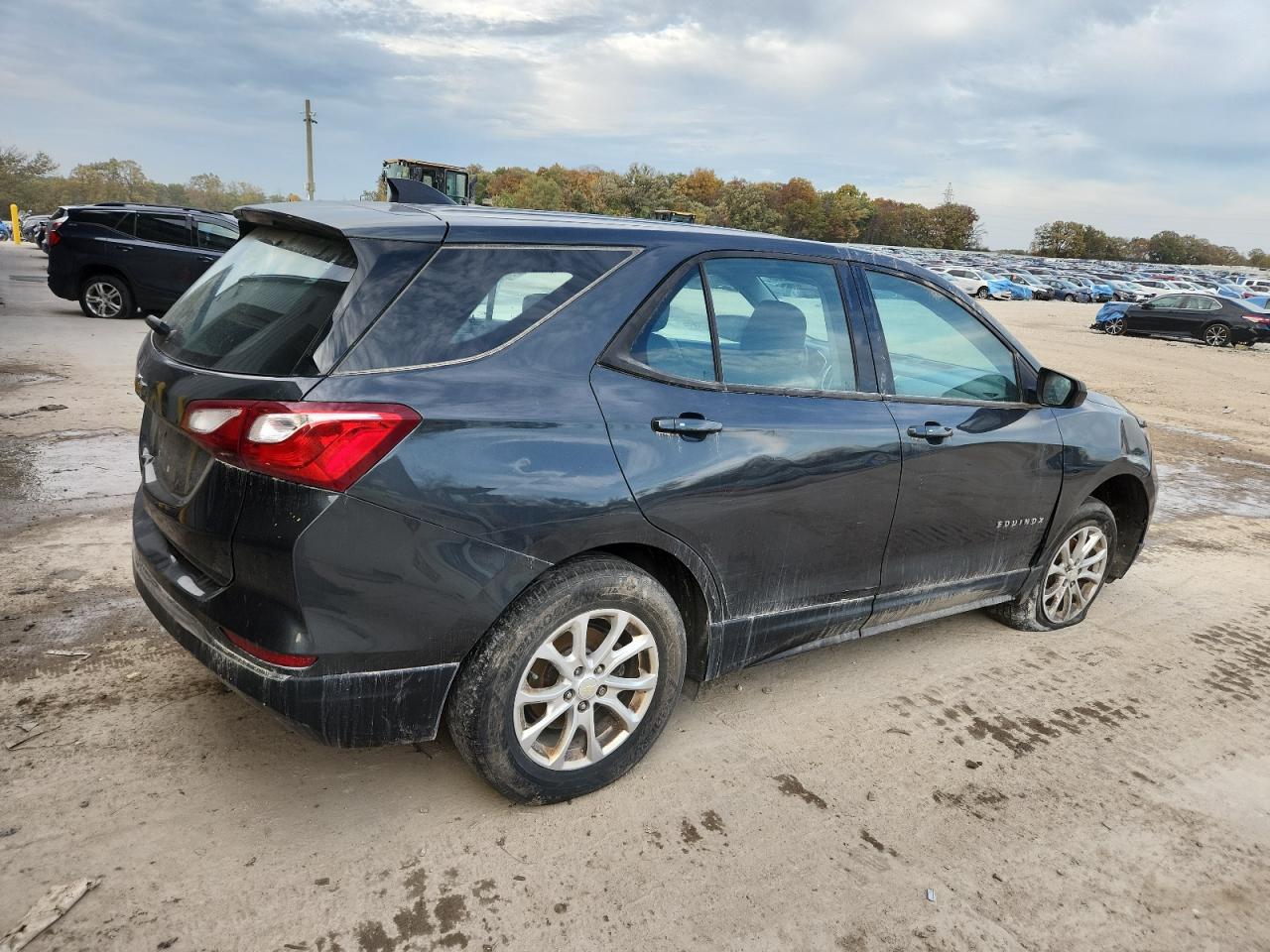 2018 Chevrolet Equinox Ls - Фото 3