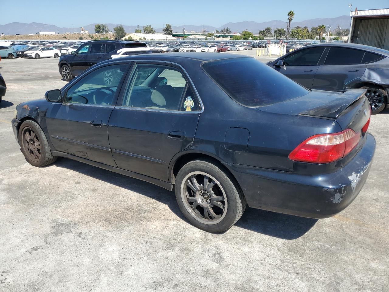 2000 Honda Accord Lx - Image 2
