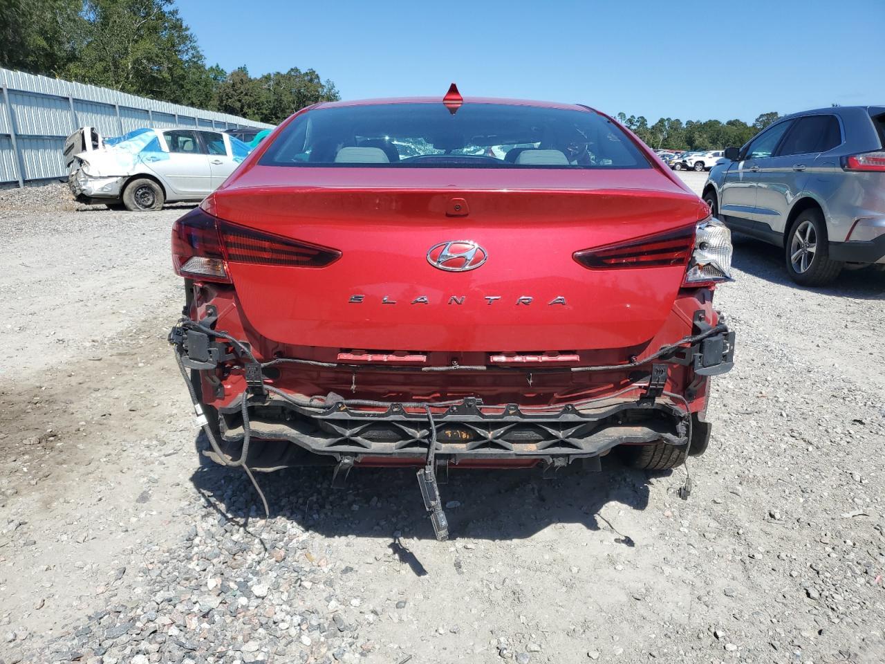 2020 Hyundai Elantra Sel - Фото 6