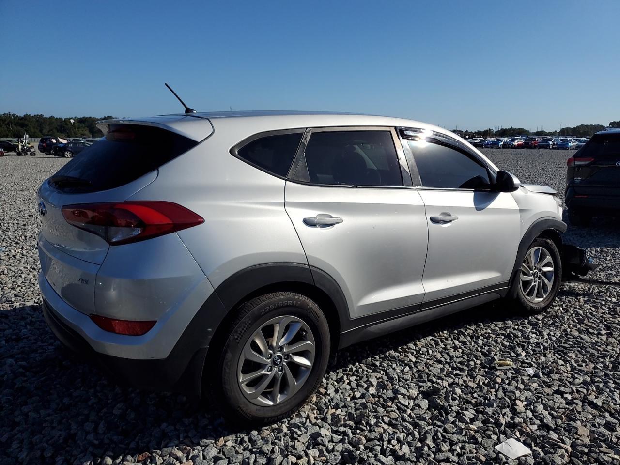 2018 Hyundai Tucson Se - Image 3