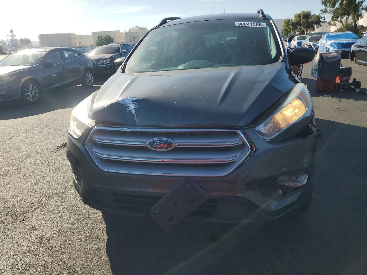 2018 Ford Escape Se - Фото 5