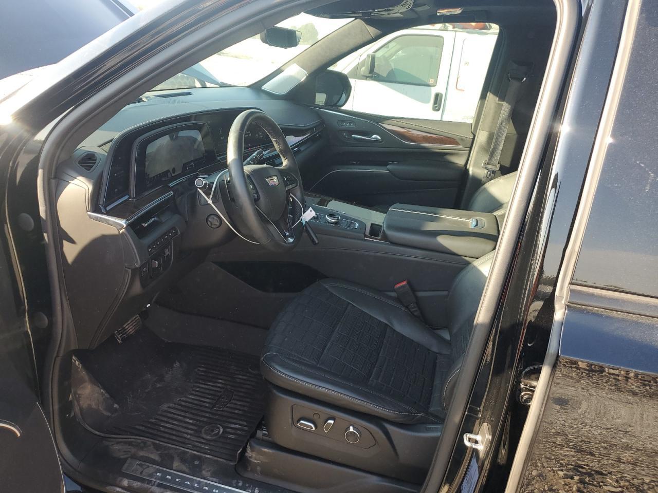 2022 Cadillac Escalade Sport Platinum - Image 7