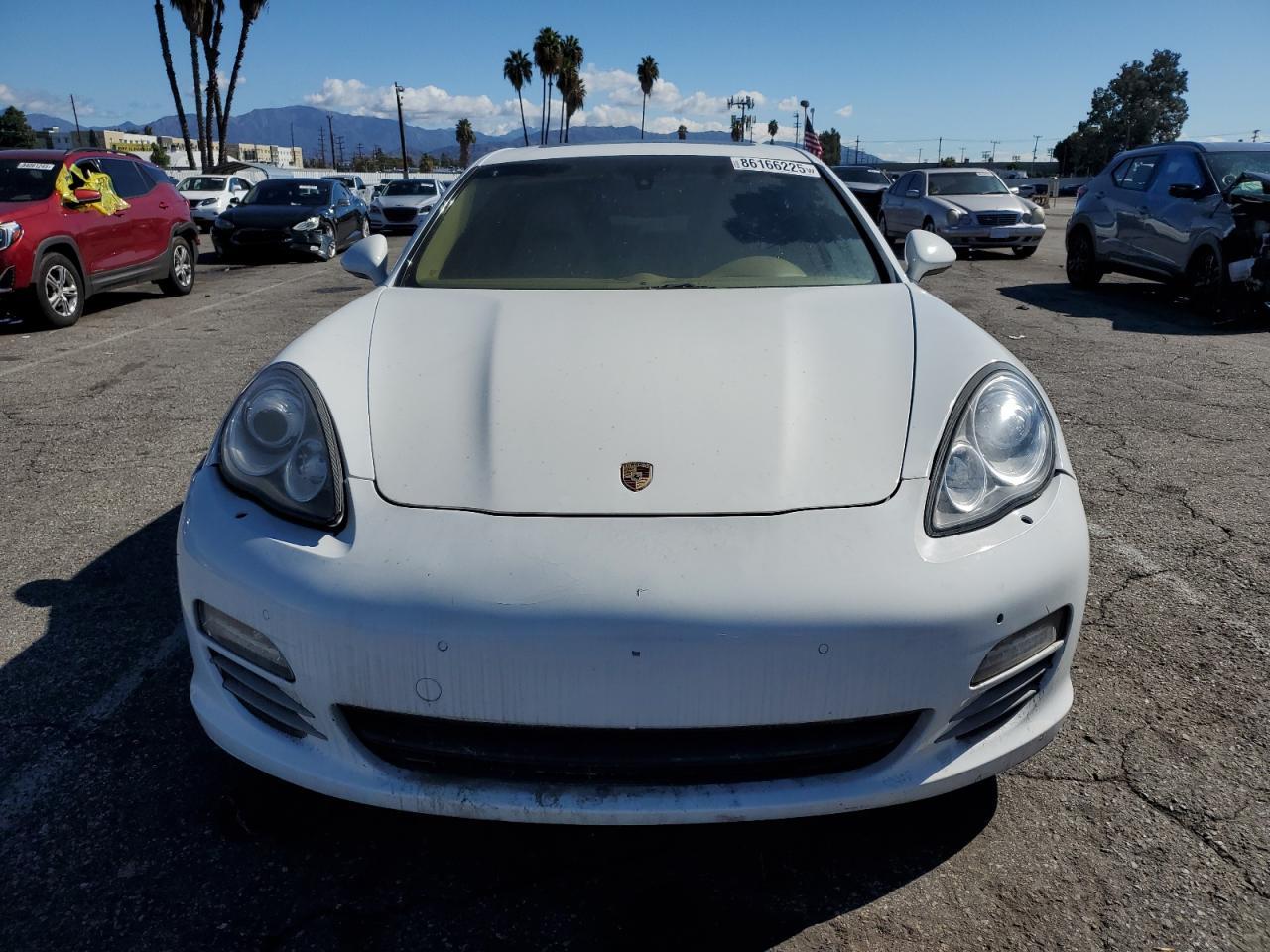 2013 Porsche Panamera 2 - Image 5