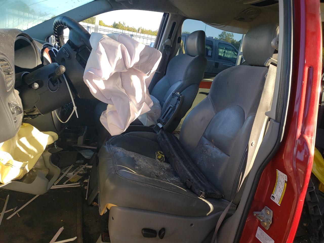 2005 Chrysler Town & Country Limited - Фото 7