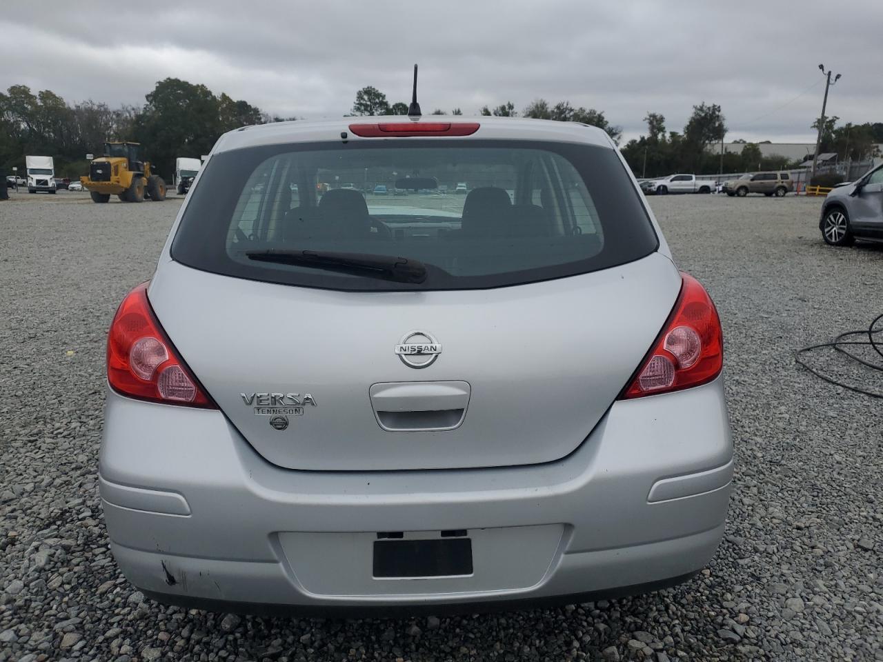 2010 Nissan Versa S - Image 6