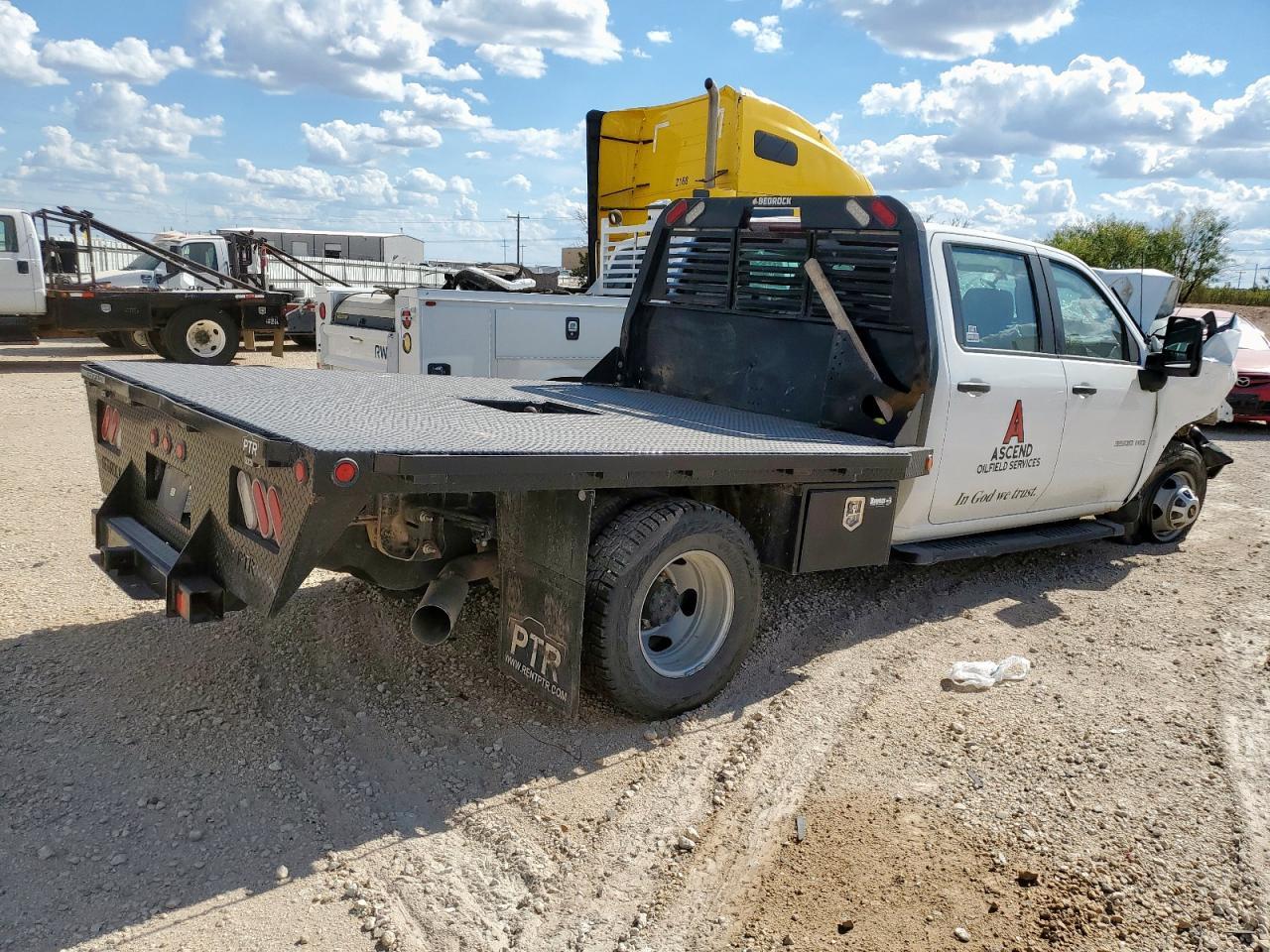 2023 Chevrolet Silverado K3500 - Фото 3
