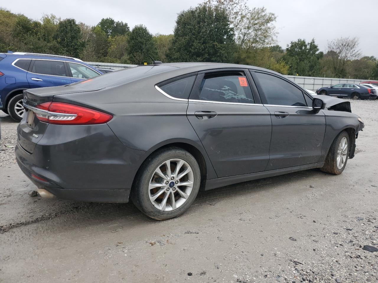 2017 Ford Fusion Se - Фото 3