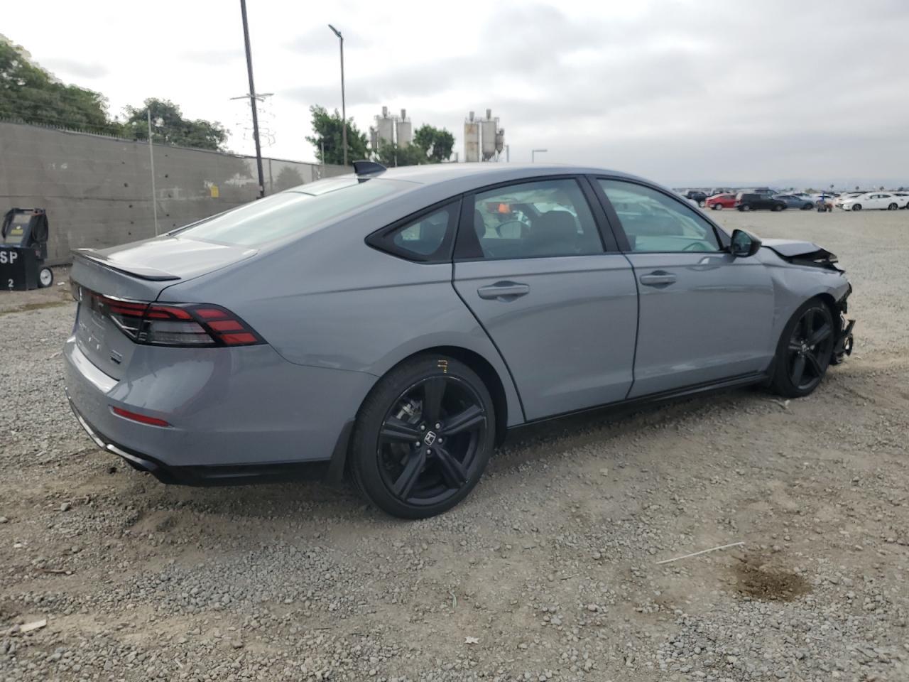 2024 Honda Accord Hybrid Sport-L - Image 3