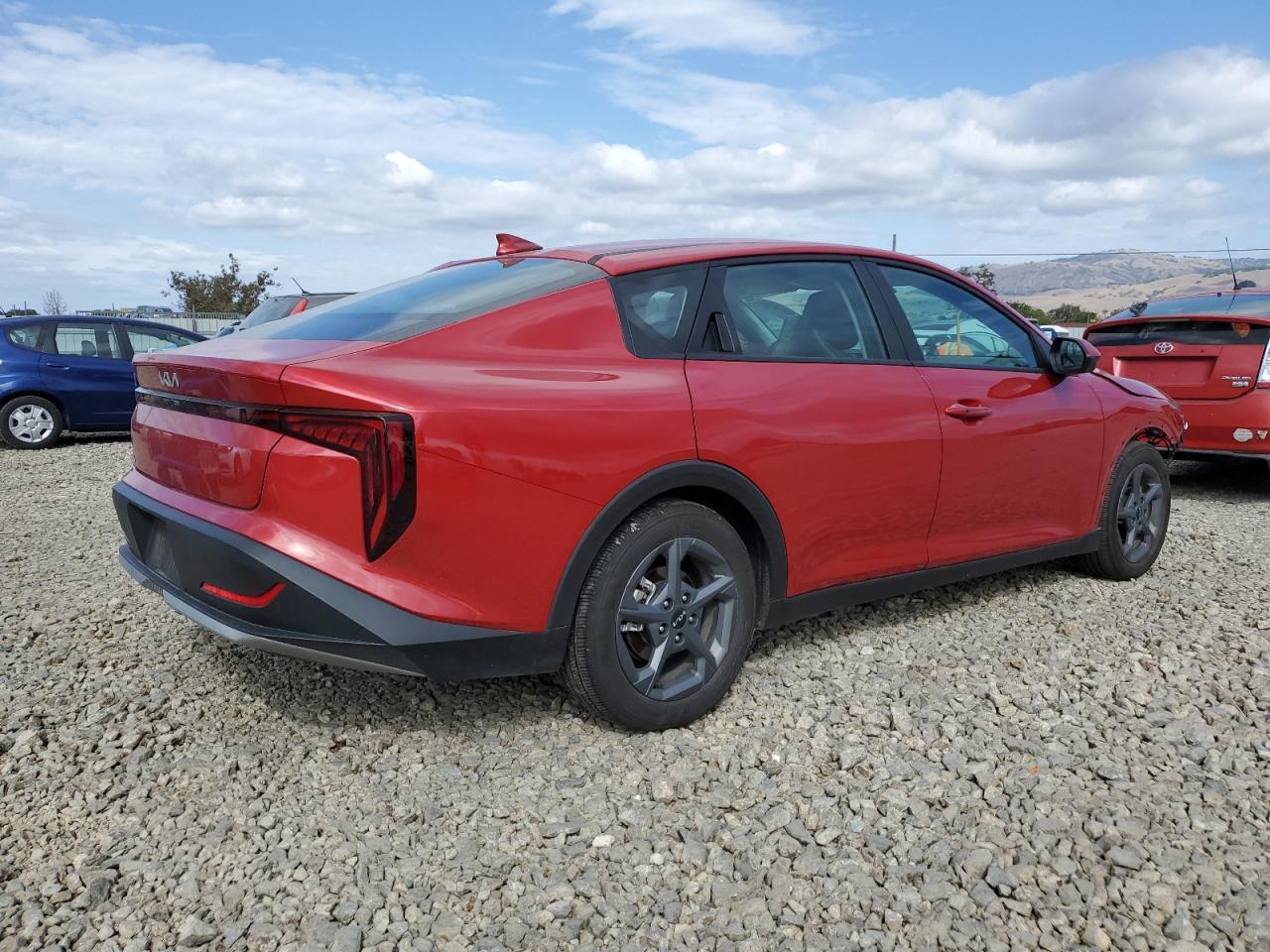 2025 Kia K4 - Фото 3