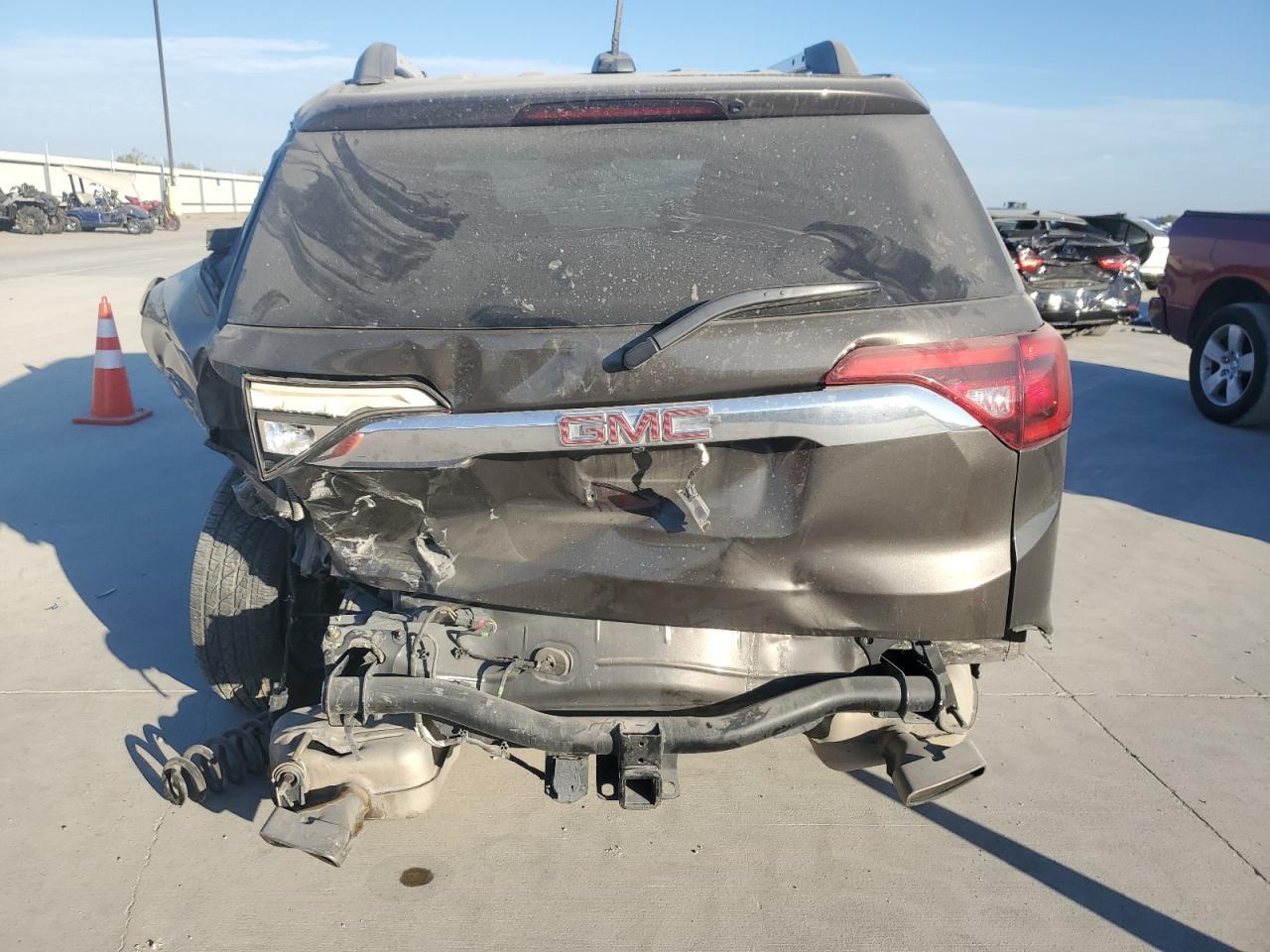 2019 GMC Acadia Denali - Image 6