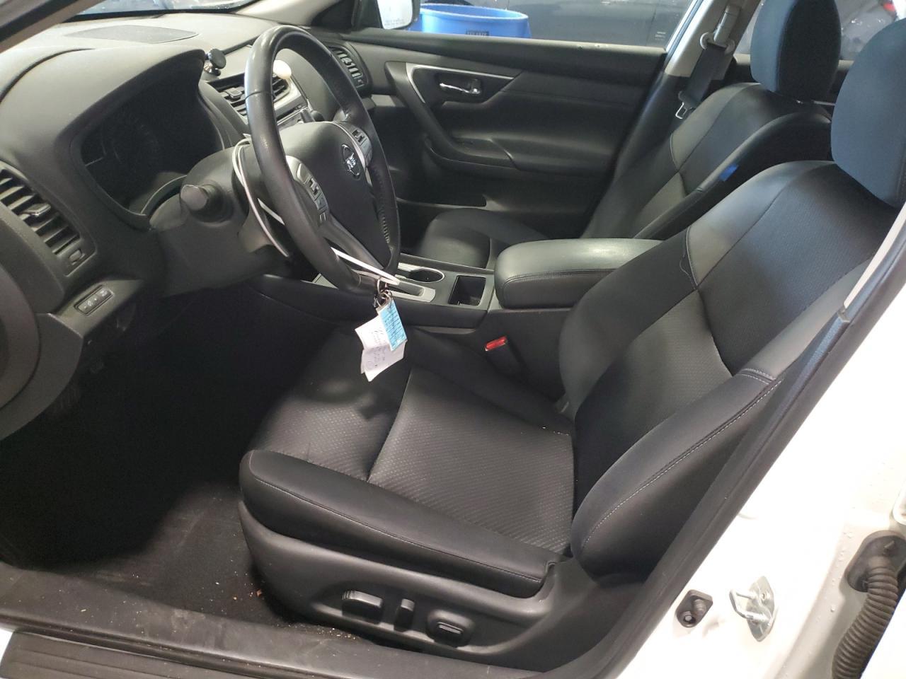 2016 Nissan Altima 2.5 - Фото 7