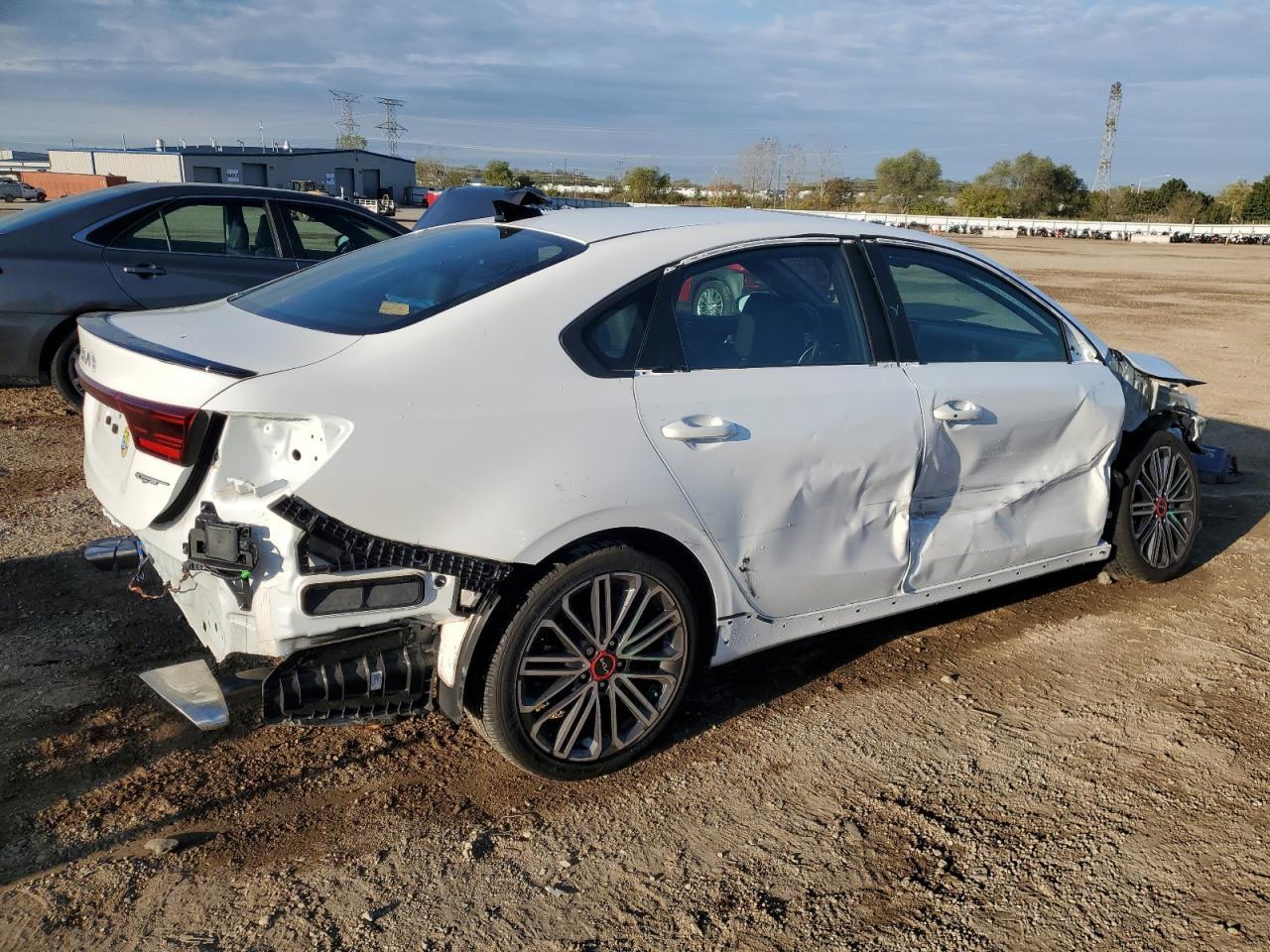 2023 Kia Forte Gt - Image 3