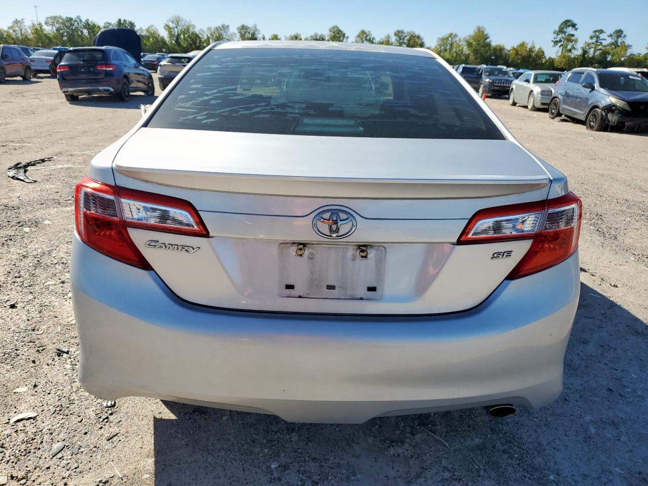 2013 Toyota Camry L - Фото 6