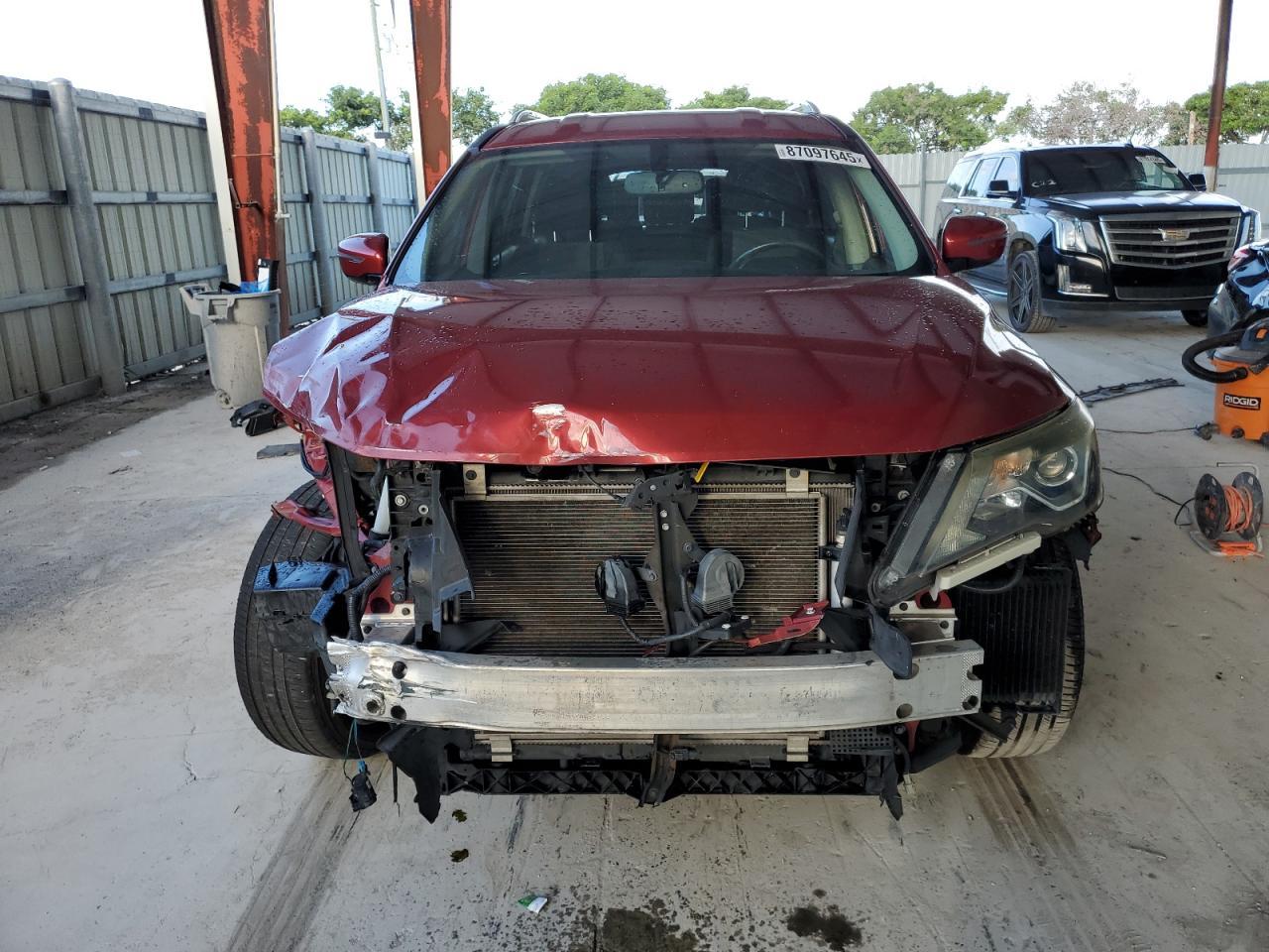 2017 Nissan Pathfinder S - Image 5