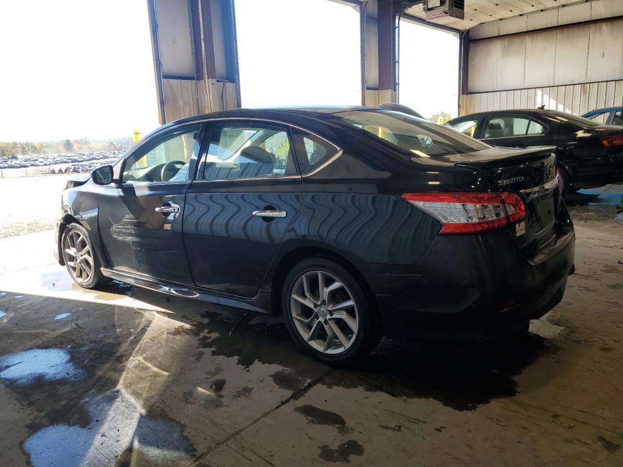 2014 Nissan Sentra S - Фото 2