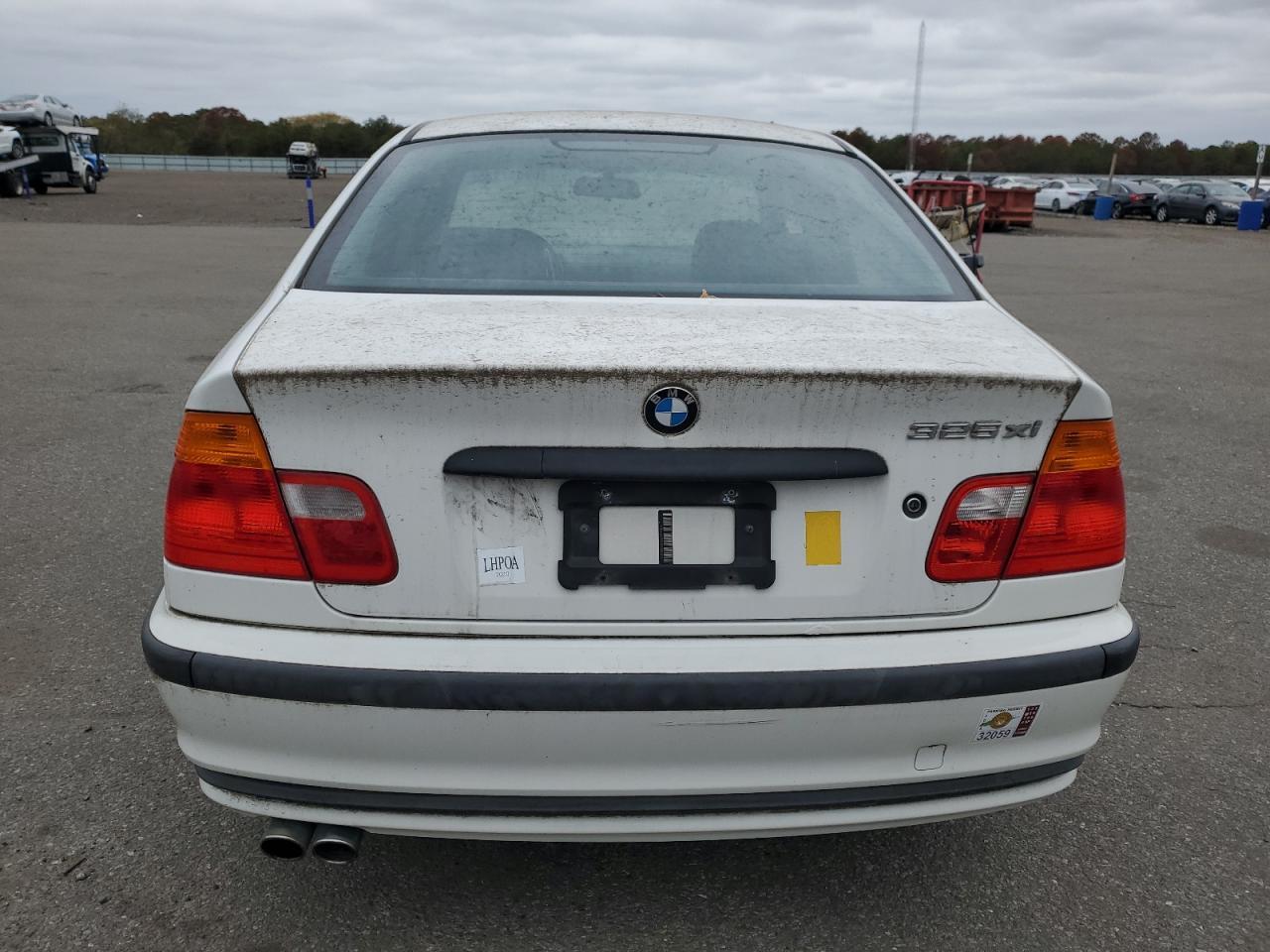 2001 BMW 325 I - Image 6