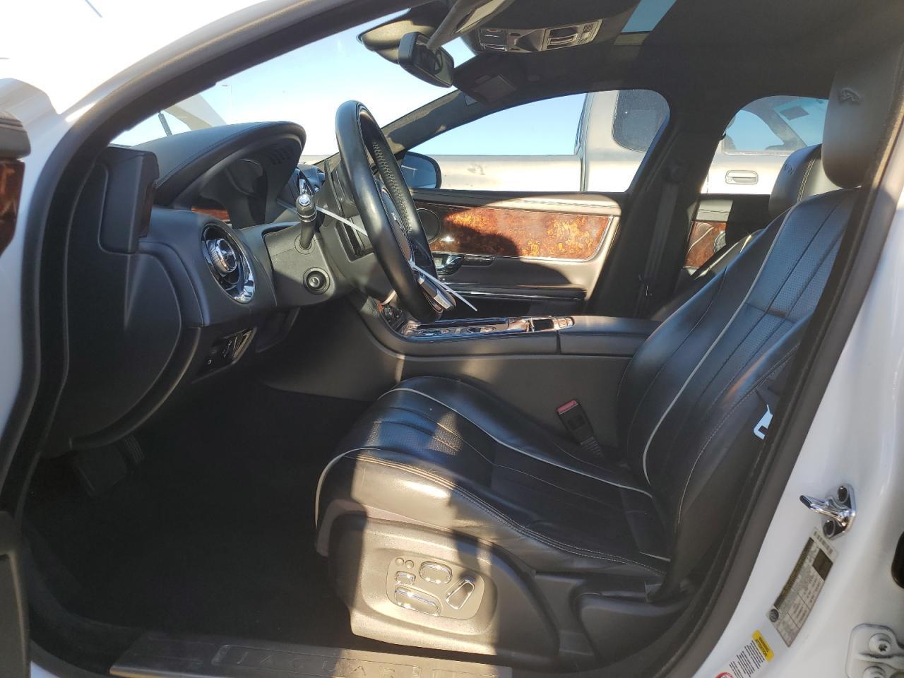 2013 Jaguar Xj - Image 7