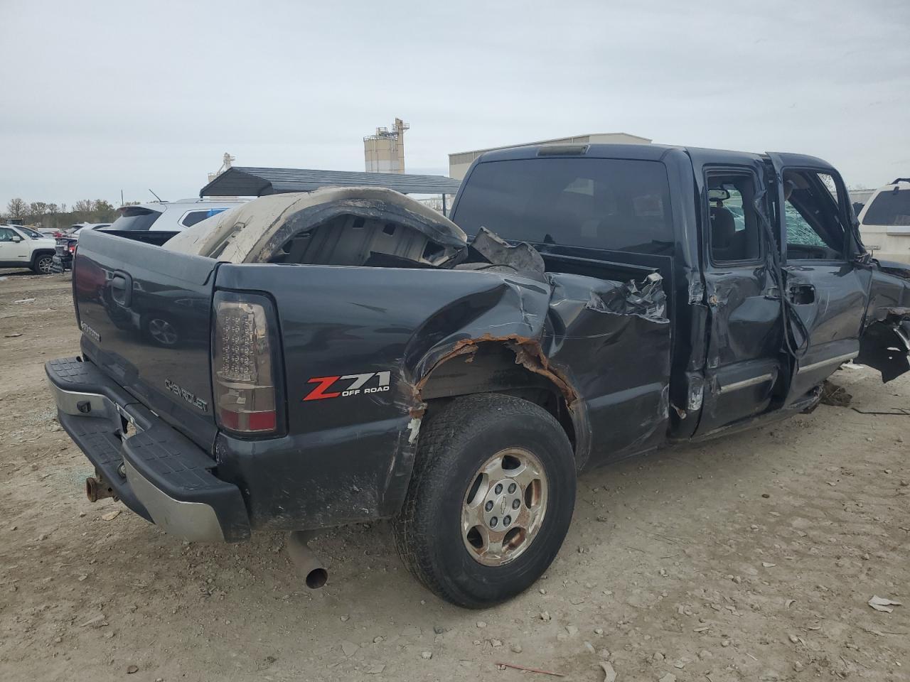2004 Chevrolet Silverado K1500 - Фото 3