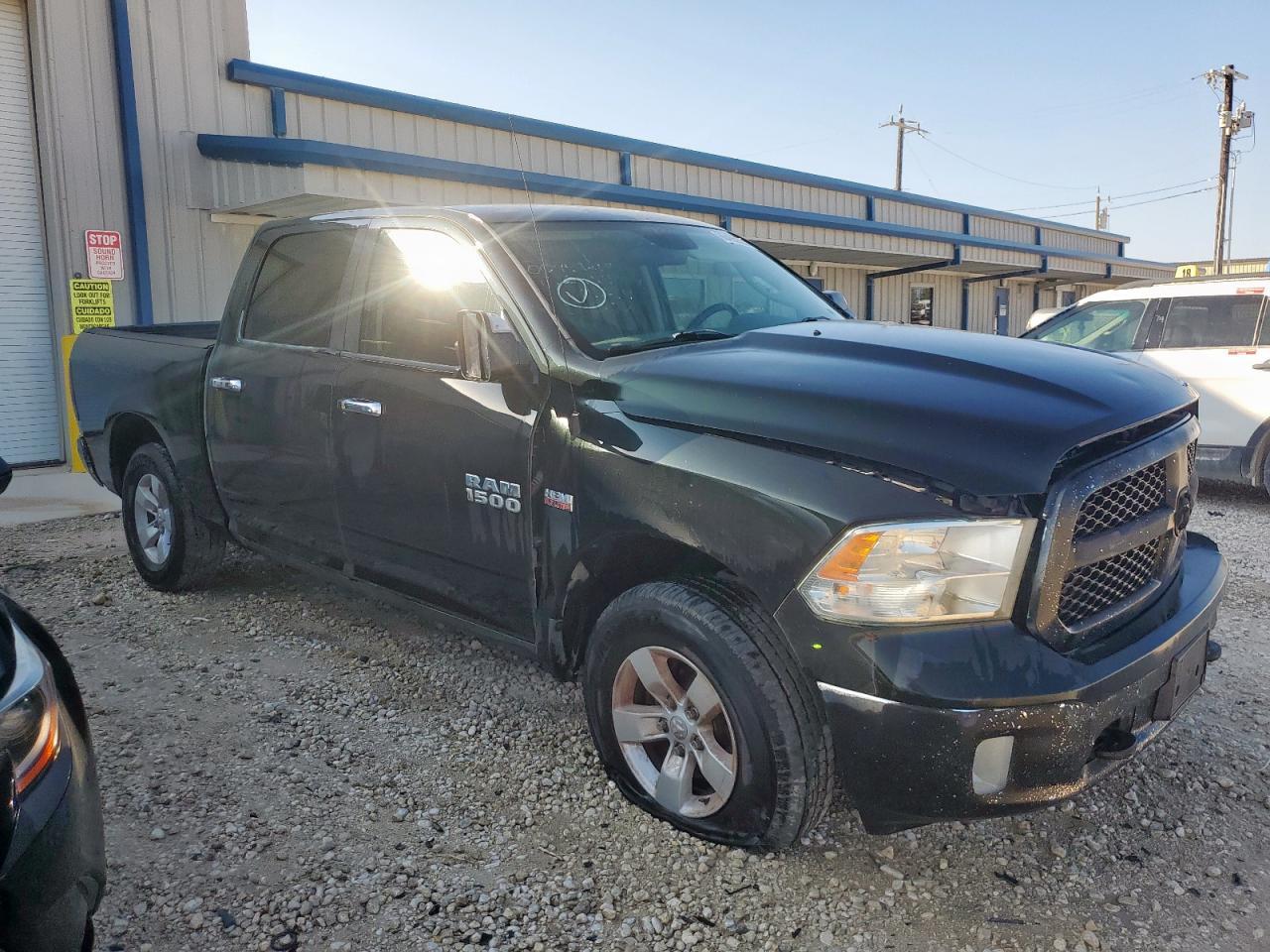 2016 Ram 1500 Slt - Image 4