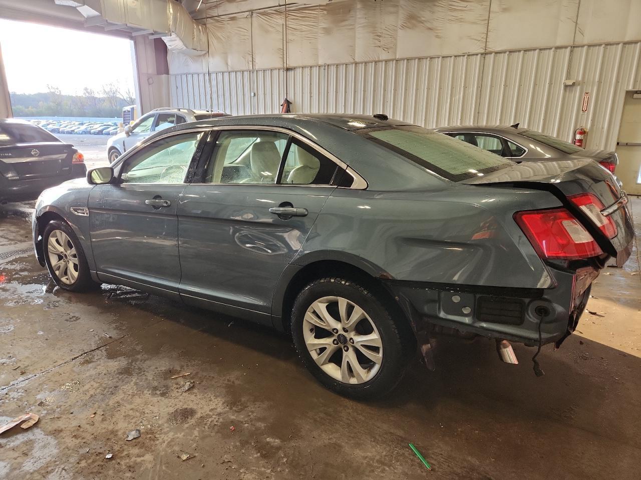 2010 Ford Taurus Sel - Image 2
