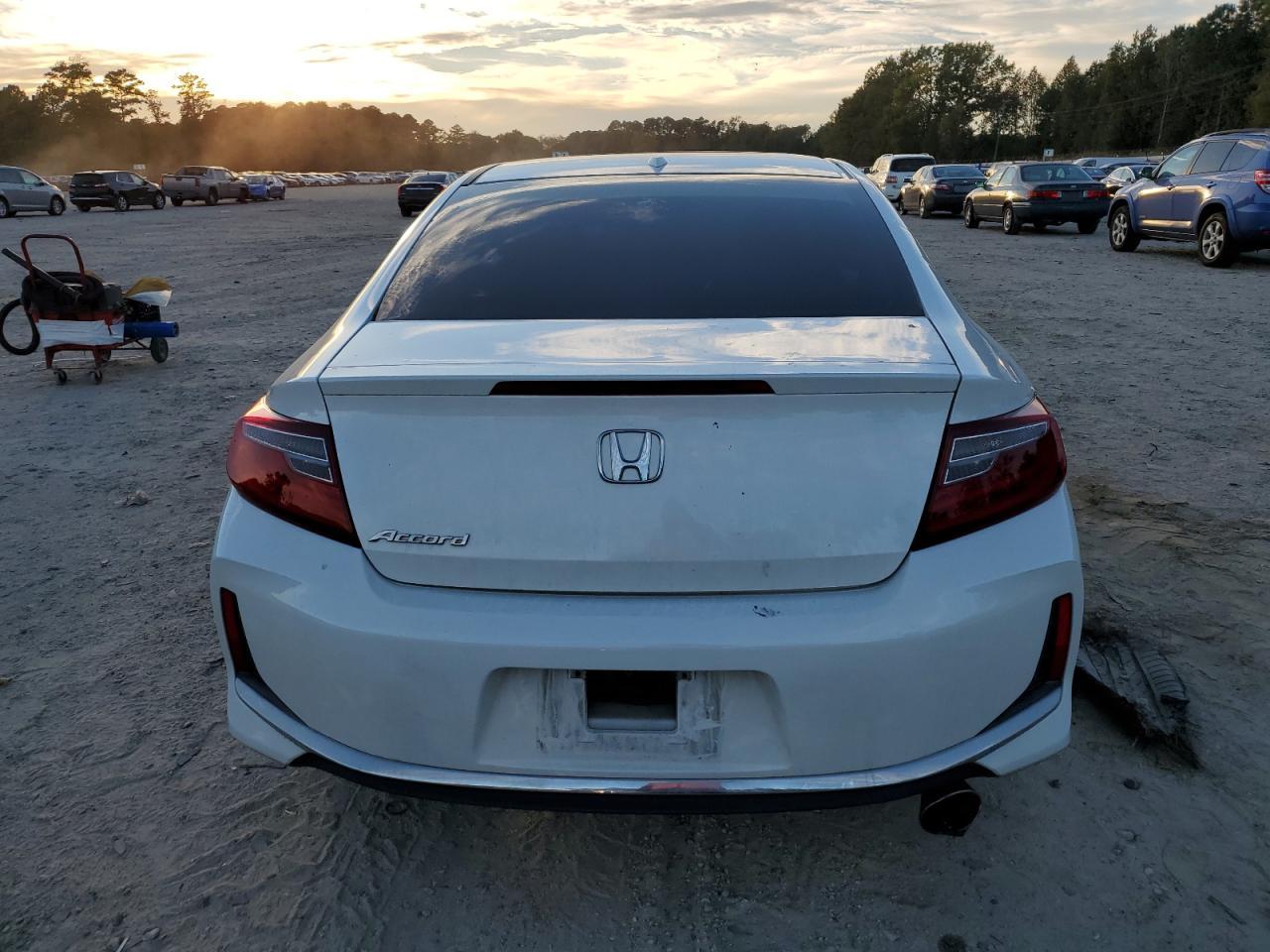 2017 Honda Accord Exl - Image 6