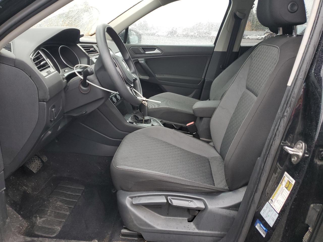 2021 Volkswagen Tiguan S - Фото 7