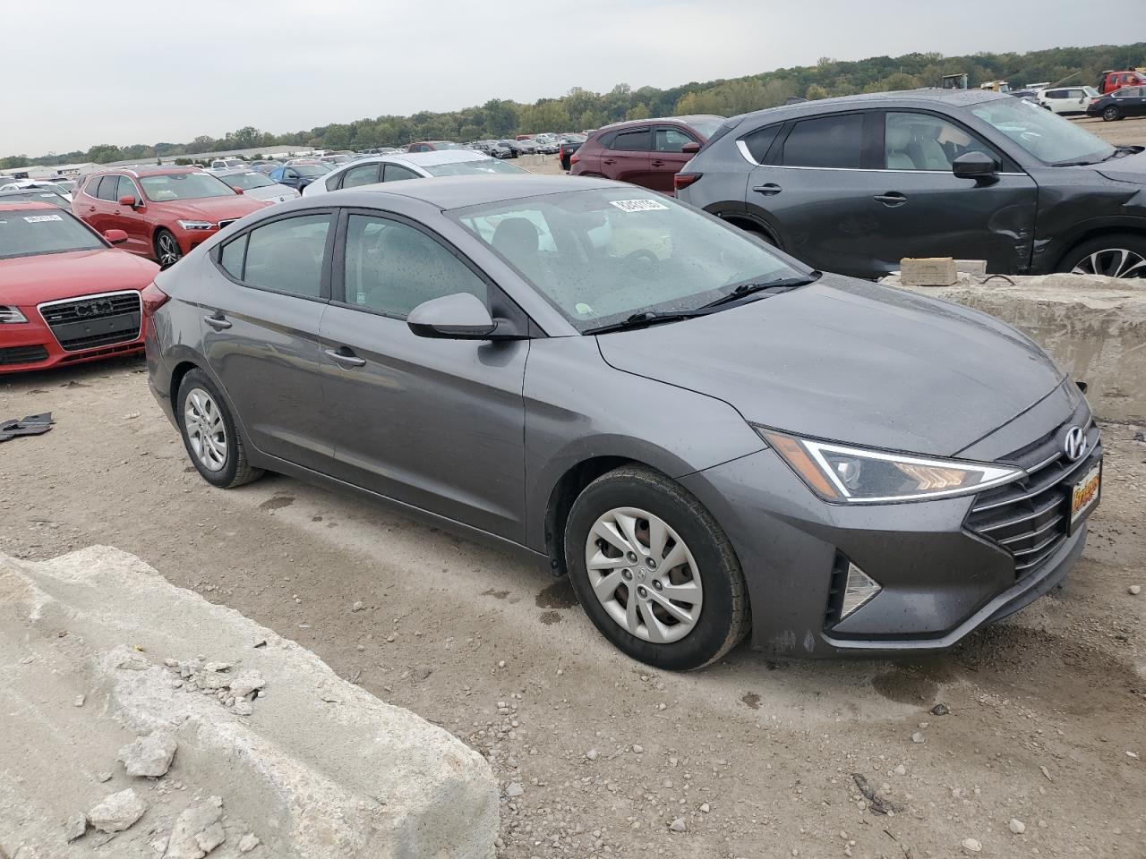 2019 Hyundai Elantra Se - Фото 4